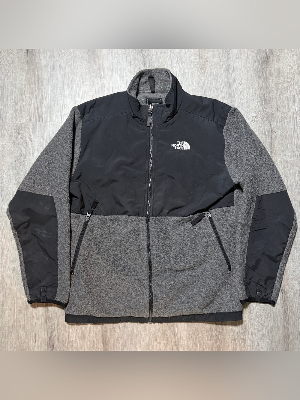 The North Face Men's Black & Gray Full-Zip Fleece Jacket Gorpcore Medium
